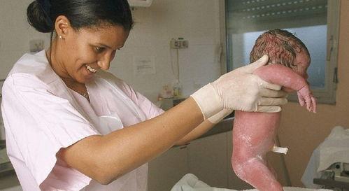 拥抱反射视频,揭秘婴儿神奇的本能反应